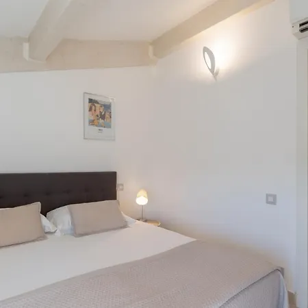 Apartment Delice A *